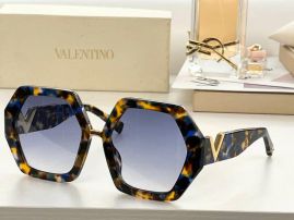 Picture of Valentino Sunglasses _SKUfw52329406fw